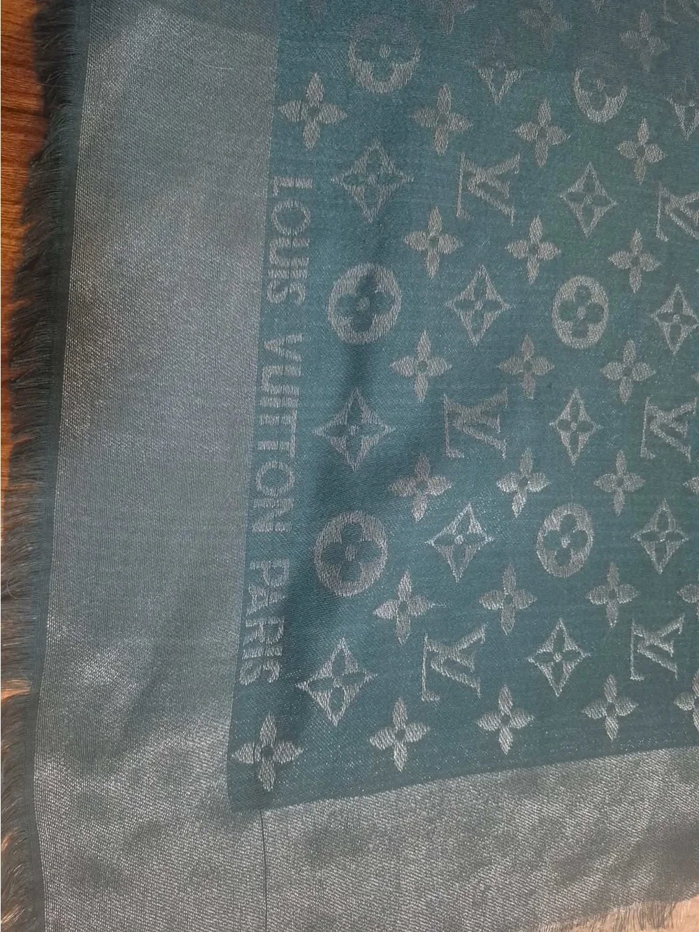 Louis Vuitton wrap yourself